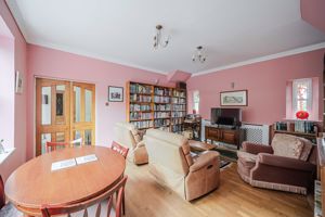 Dining room- click for photo gallery